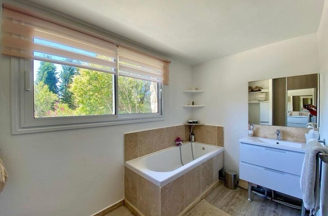 Photo of Bathroom in Le Rouret