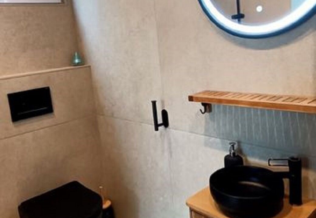 Photo of Bathroom in La Seyne-sur-Mer