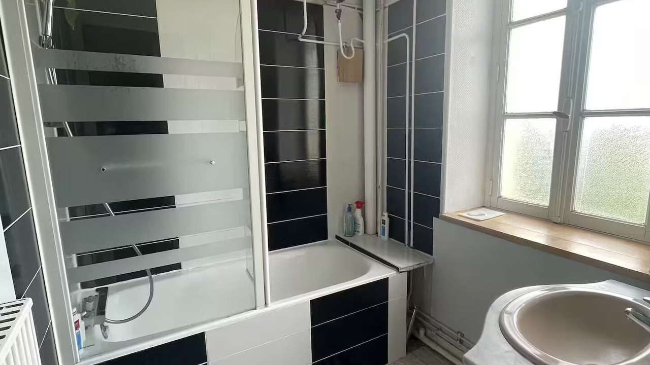 Photo of Bathroom in Garchizy