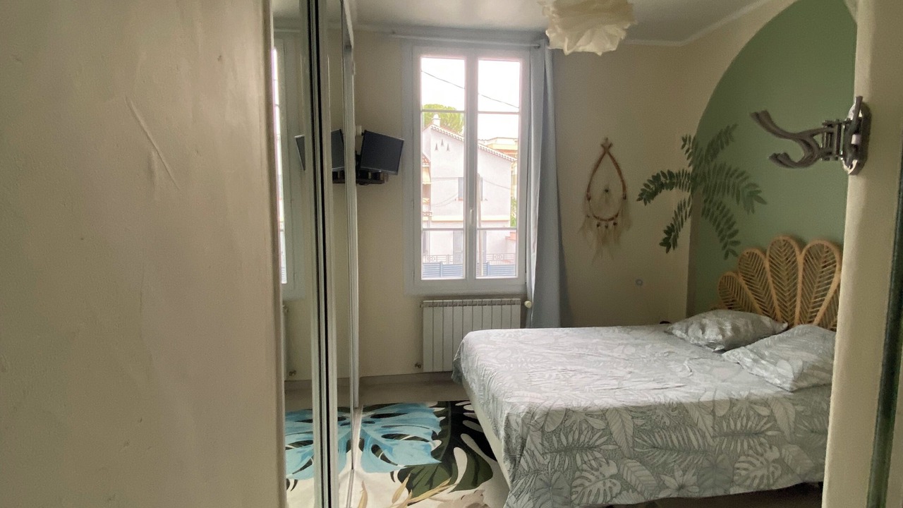 Photo of Bedroom in Carnot