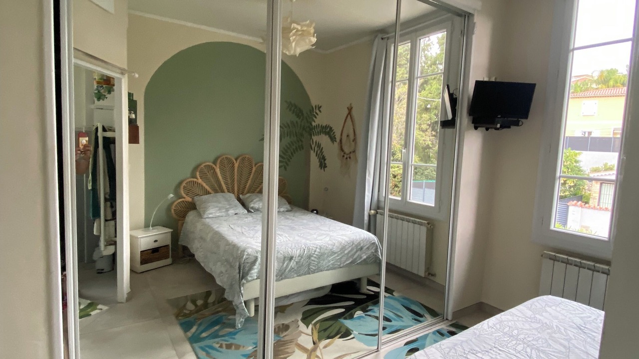 Photo of Bedroom in Carnot