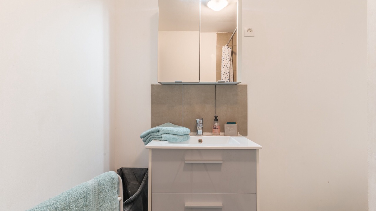 Photo of Bathroom in Puyloubier