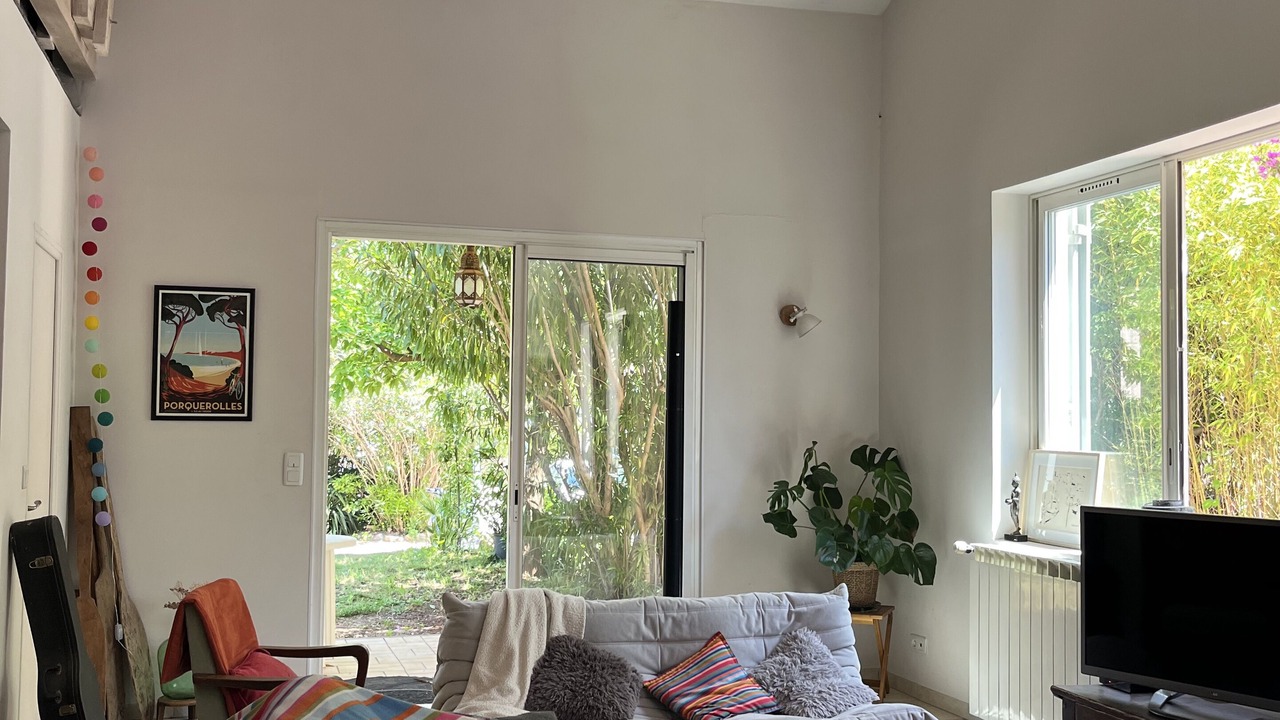 Photo of Livingroom in Le Mourillon