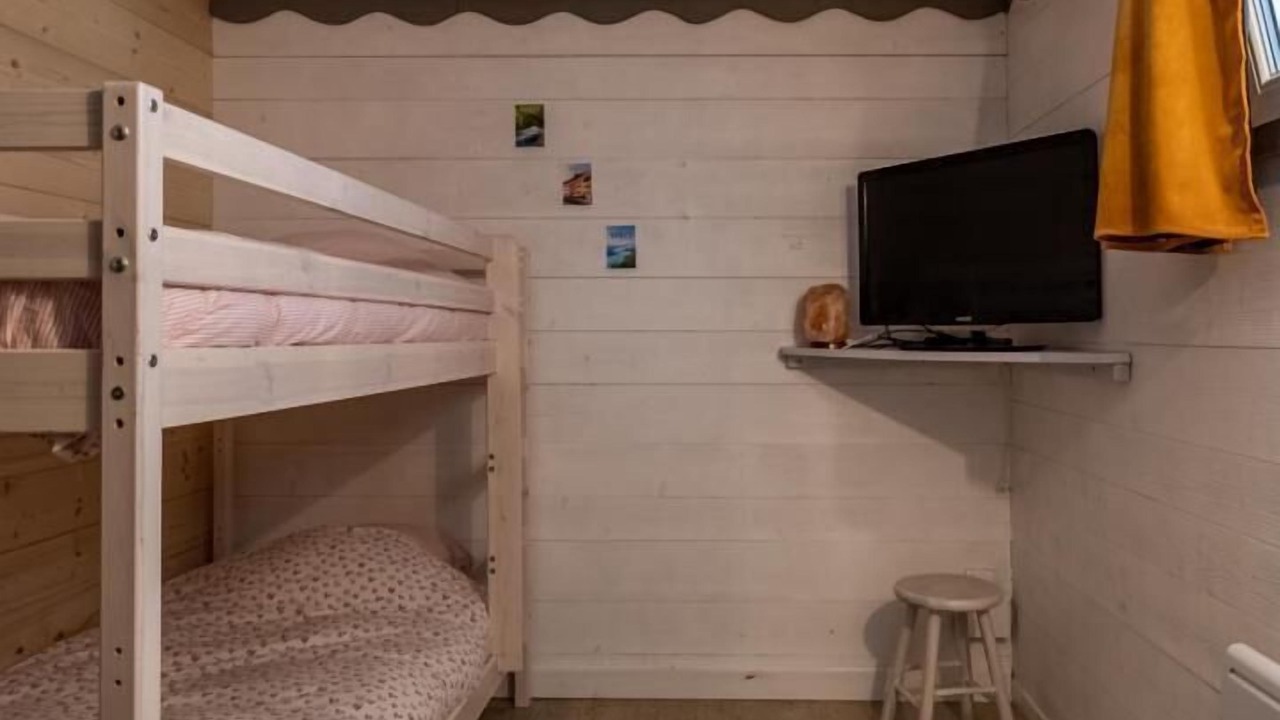 Photo of Bedroom in Mercury