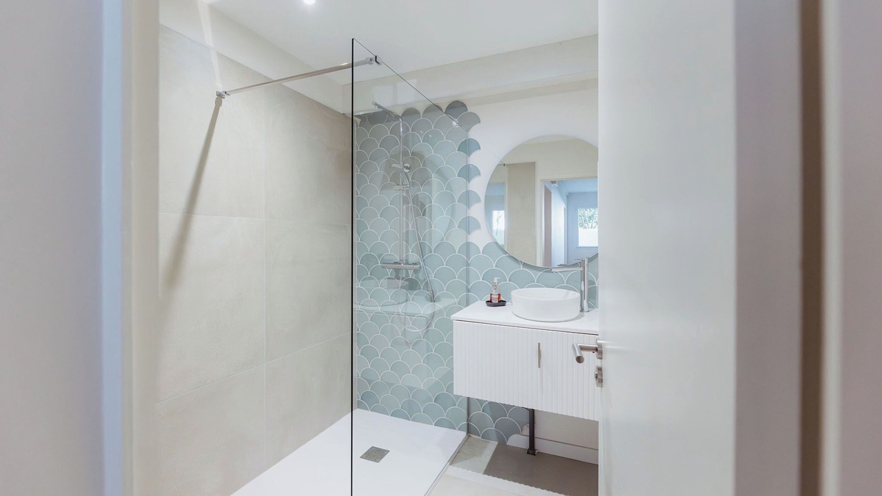 Photo of Bathroom in Domino
