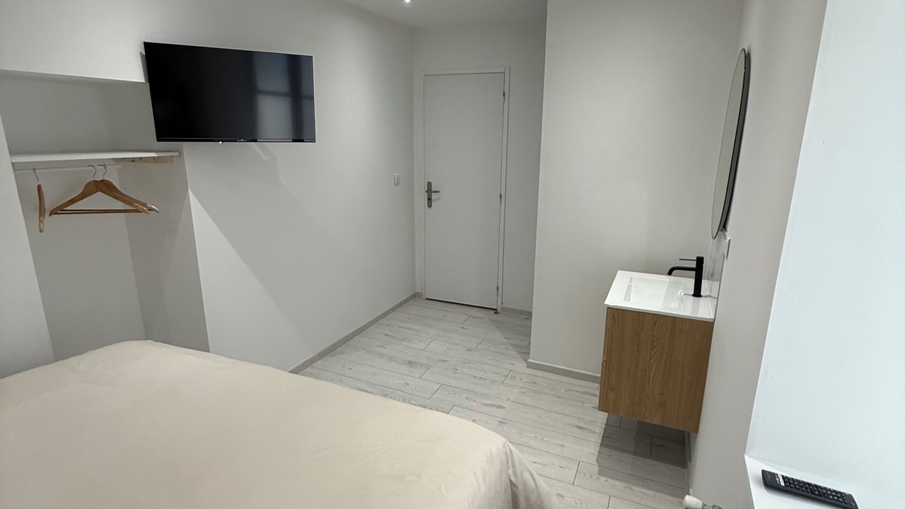 Photo of Bedroom in Saint-Parize-le-Chatel