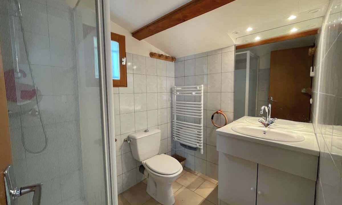 Photo of Bathroom in Cabrieres-d'Avignon
