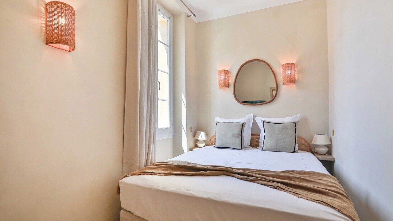 Photo of Bedroom in Saint-Tropez City Centre