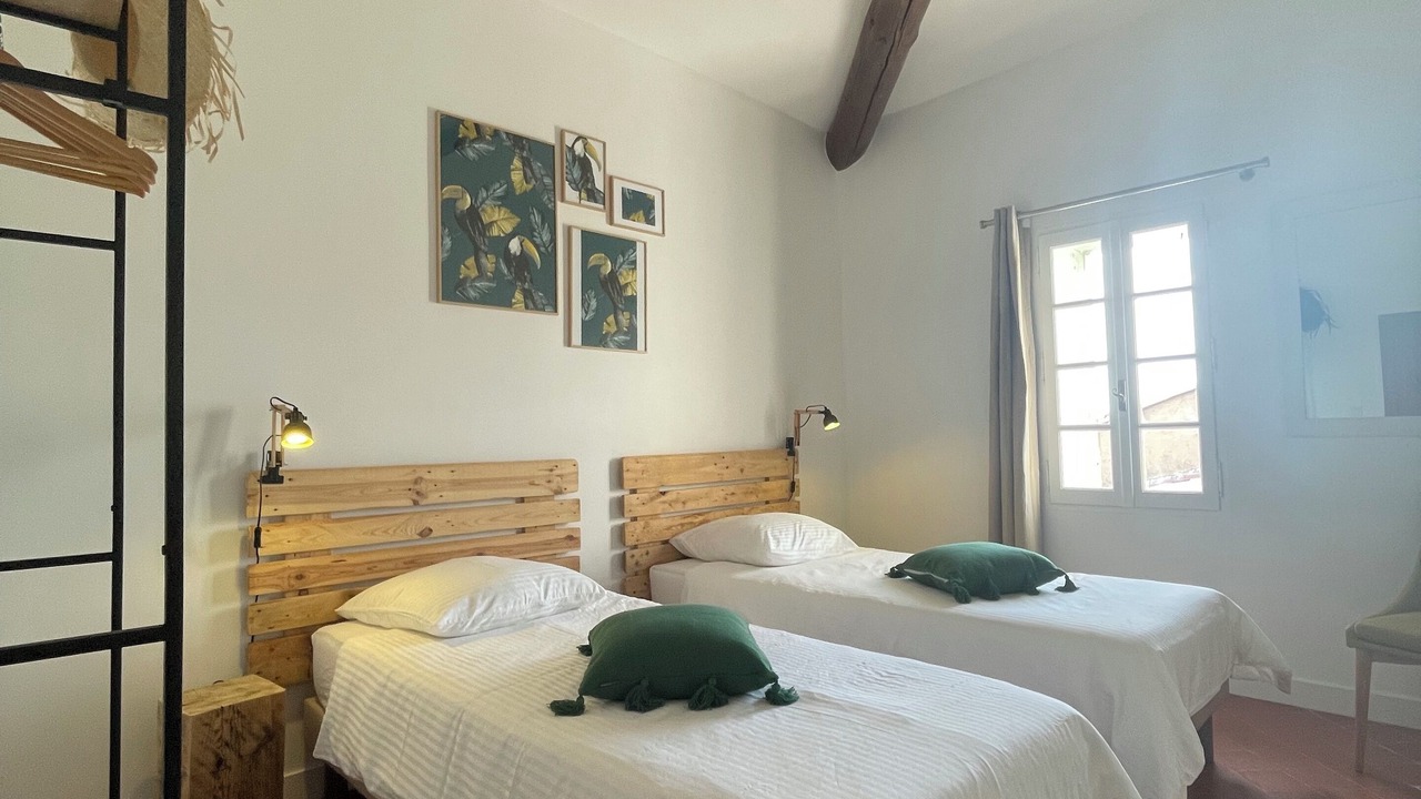 Photo of Bedroom in Pernes-les-Fontaines
