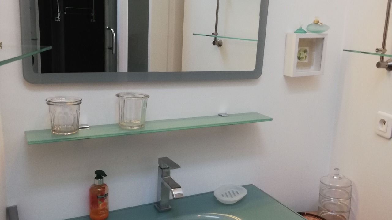 Photo of Bathroom in Blaye