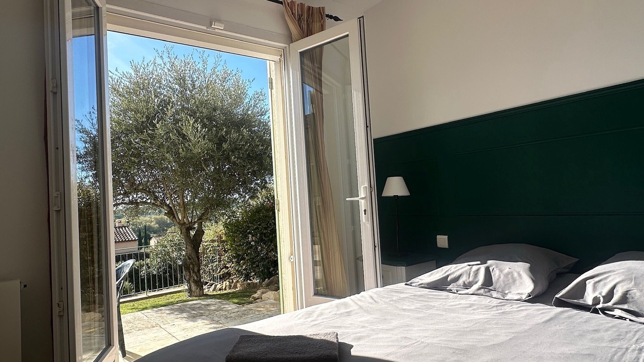 Photo of Bedroom in Paradou