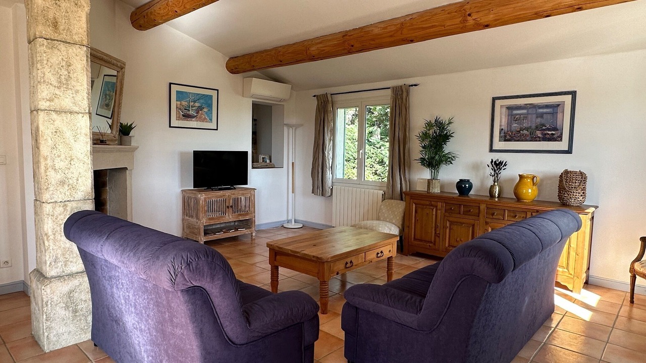 Photo of Livingroom in Paradou