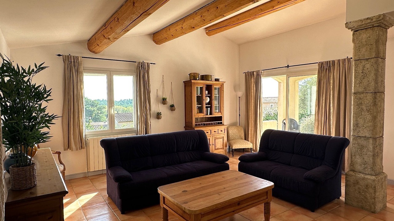 Photo of Livingroom in Paradou