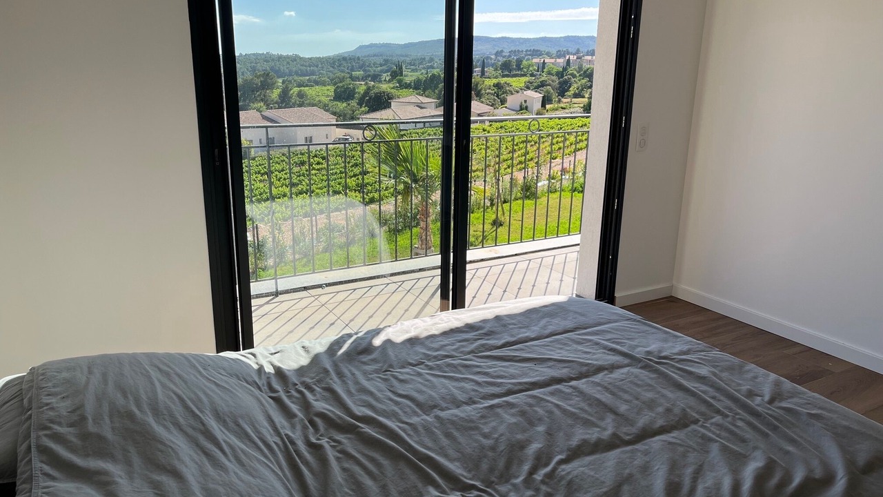 Photo of Bedroom in Puyloubier