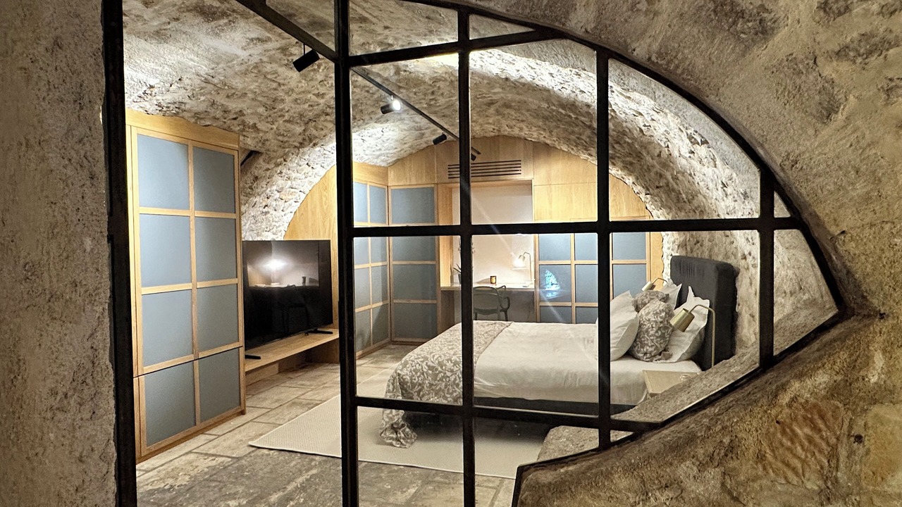 Photo of Bedroom in Aix-en-Provence Historic Centre
