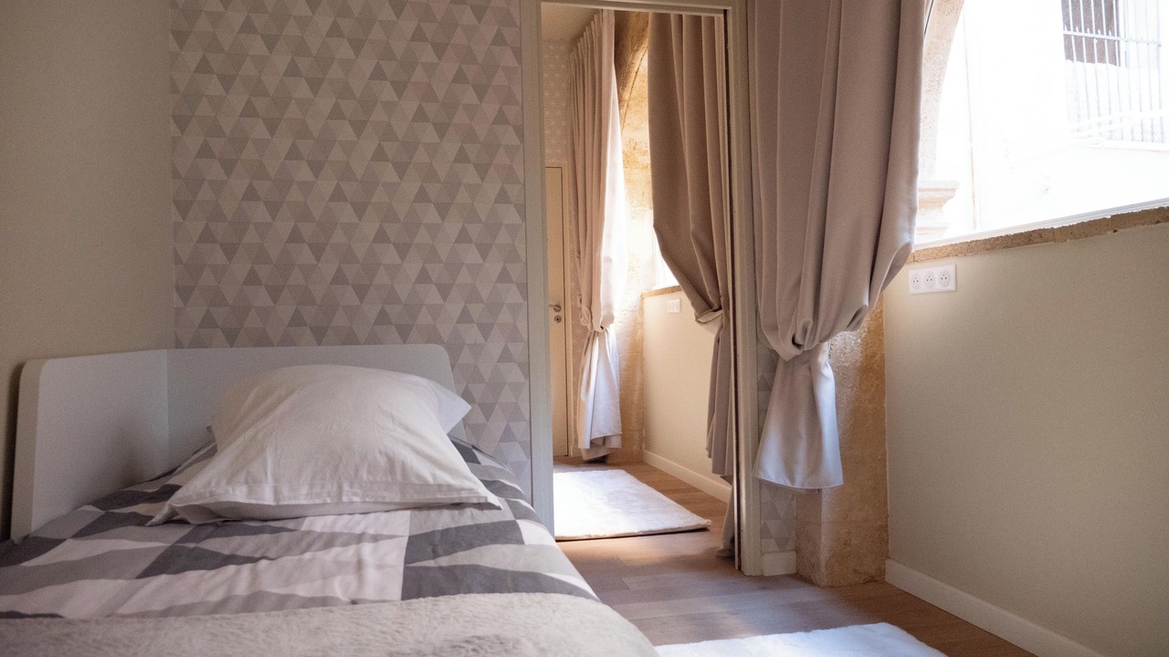 Photo of Bedroom in Aix-en-Provence Historic Centre