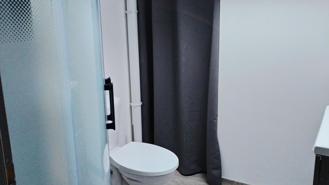 Photo of Bathroom in Eyragues