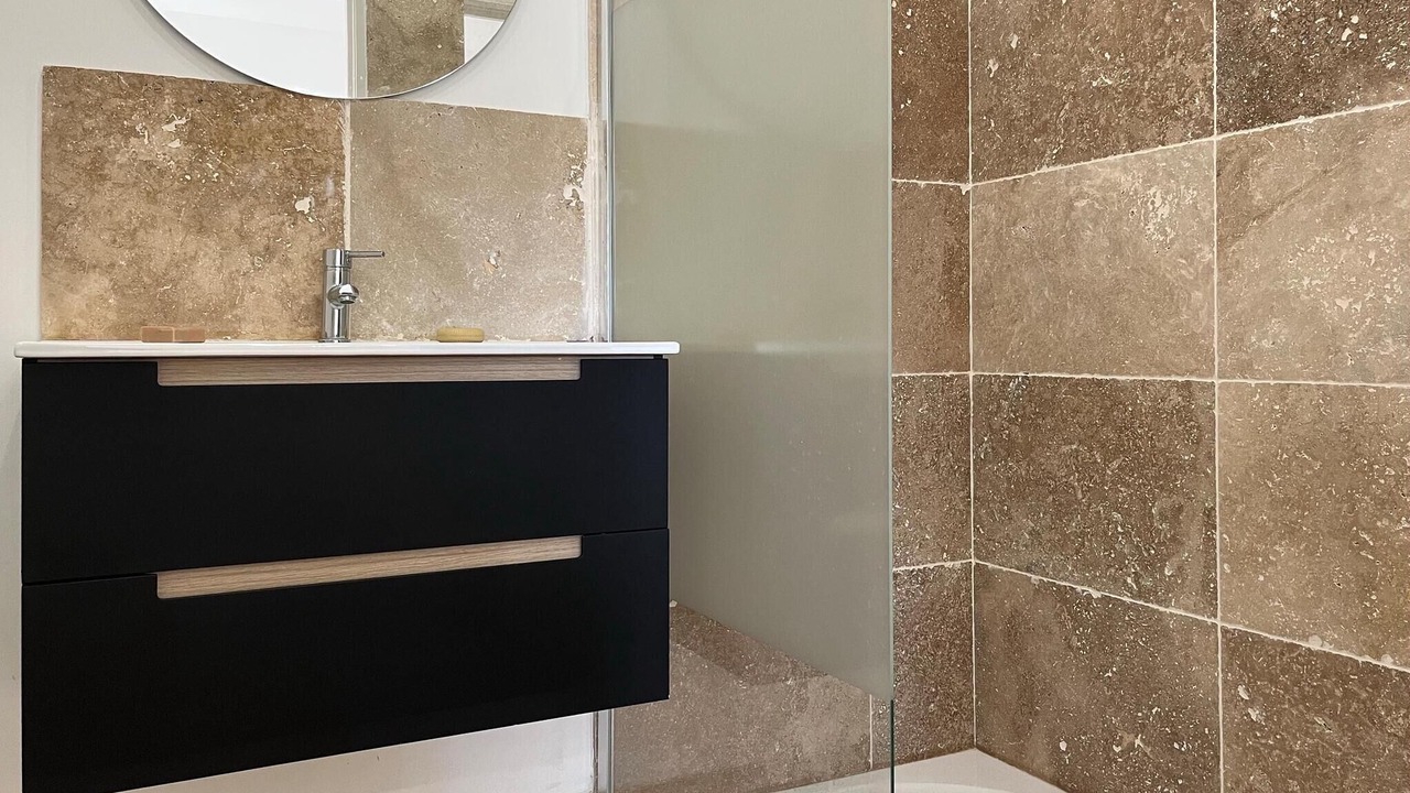 Photo of Bathroom in Orgon
