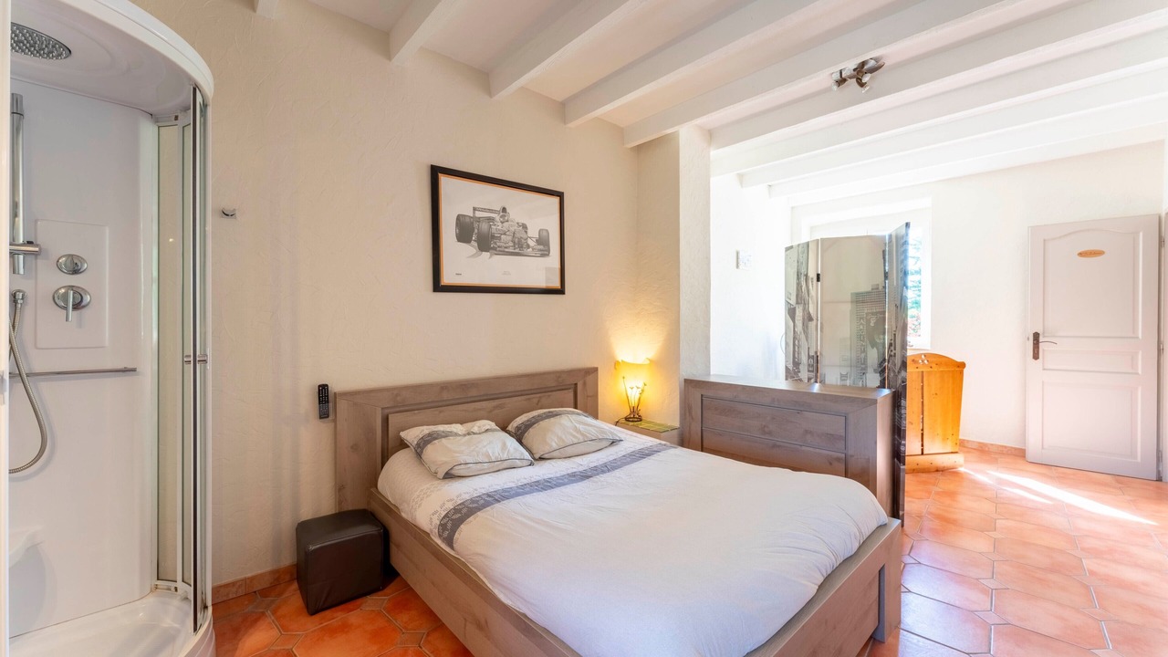 Photo of Bedroom in Caumont-sur-Durance