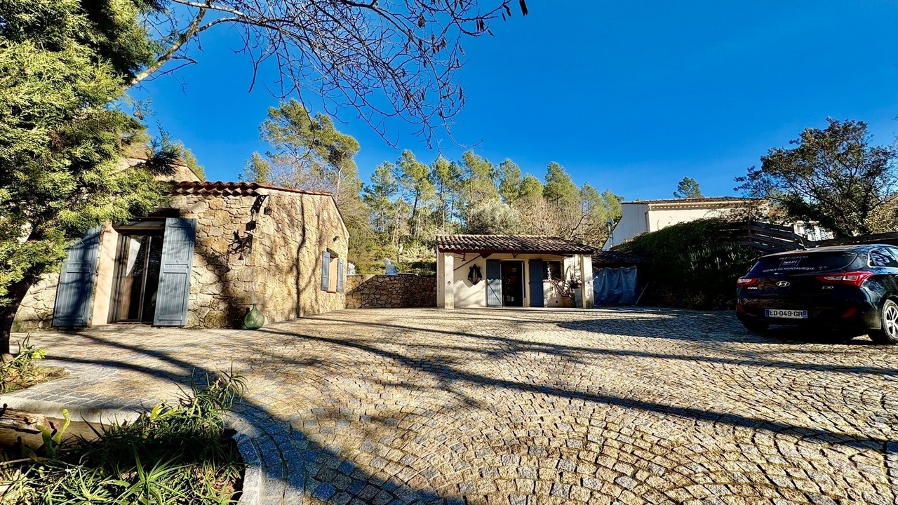 Photo of Outdoor in Saint-Paul-en-Foret