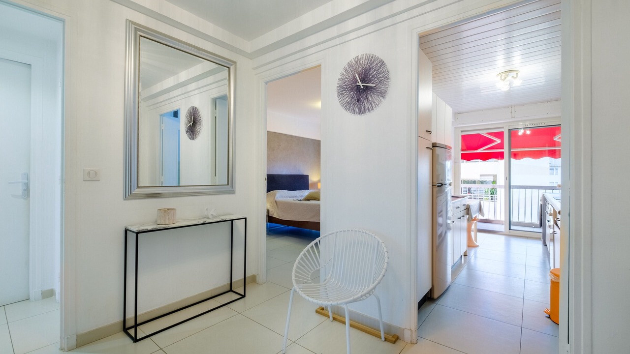 Photo of Bedroom in Juan-les-Pins
