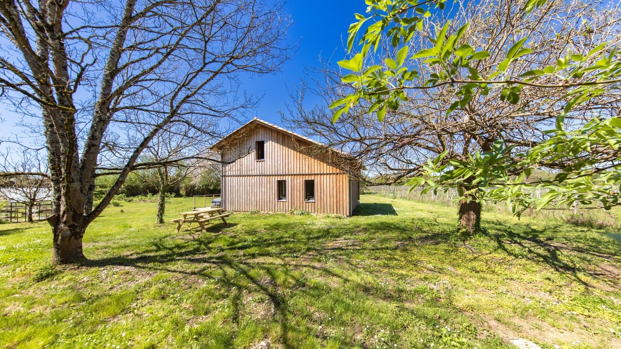 Photo of Outdoor in Guillac