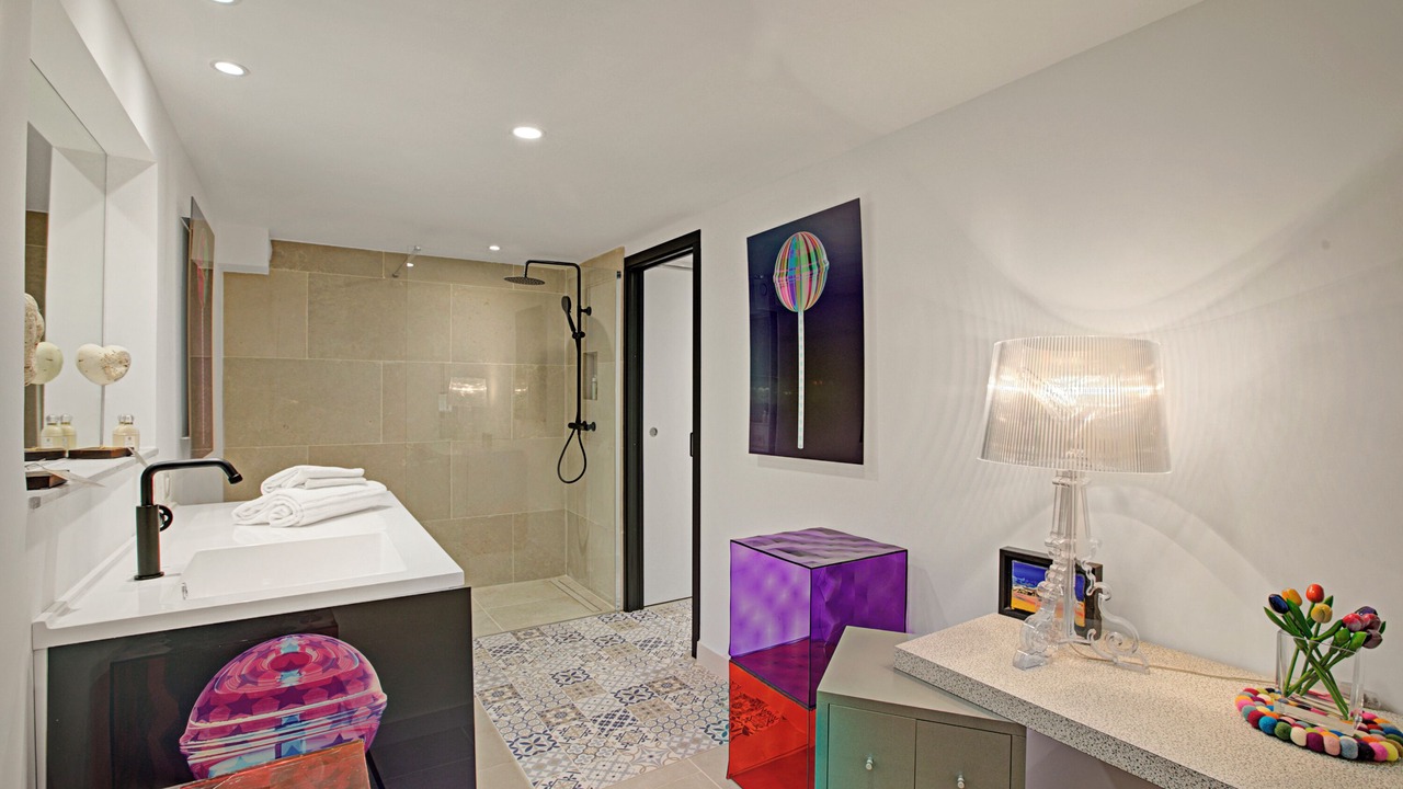 Photo of Bathroom in Guerrevieille