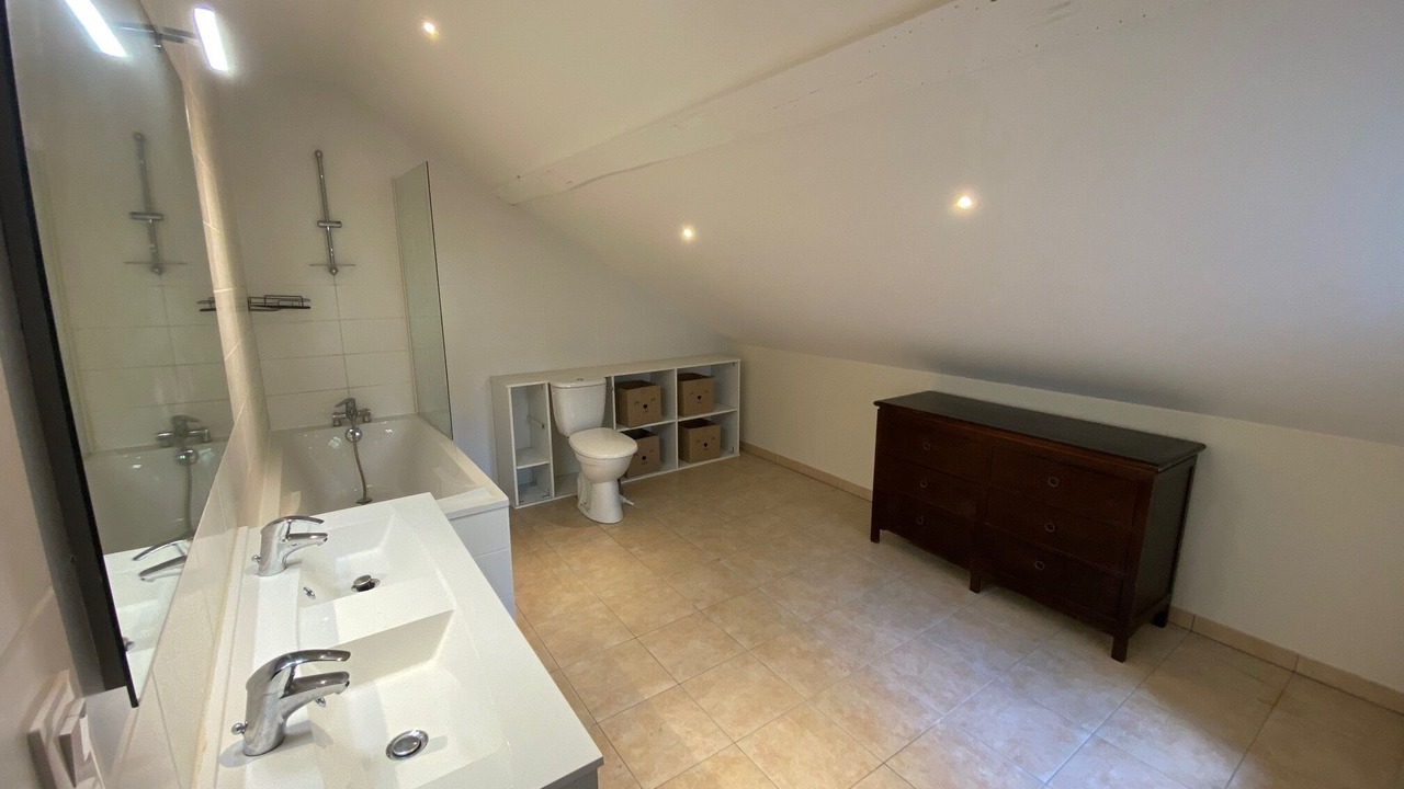 Photo of Bathroom in Saint-Benin-d'Azy