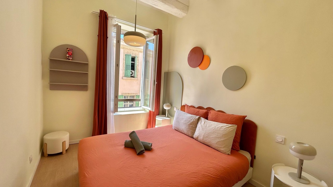 Photo of Bedroom in Opera