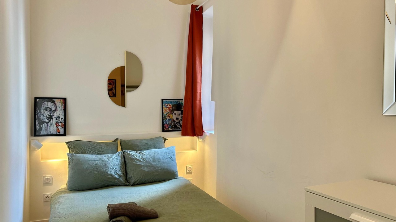 Photo of Bedroom in Opera