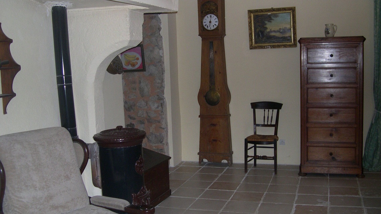 Photo of Others in Larochemillay