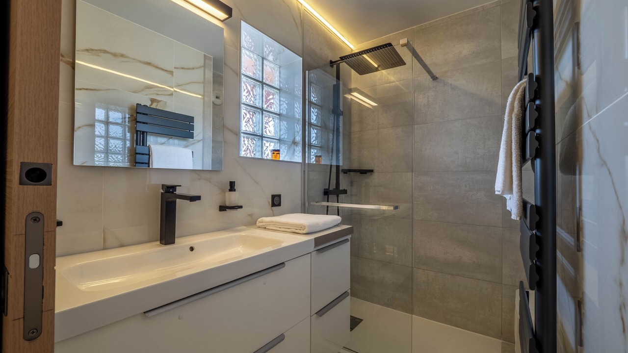 Photo of Bathroom in Golfe Juan