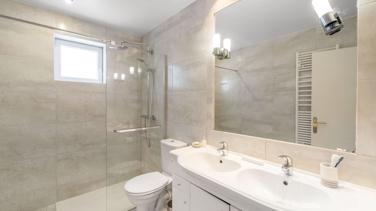 Photo of Bathroom in Golfe Juan