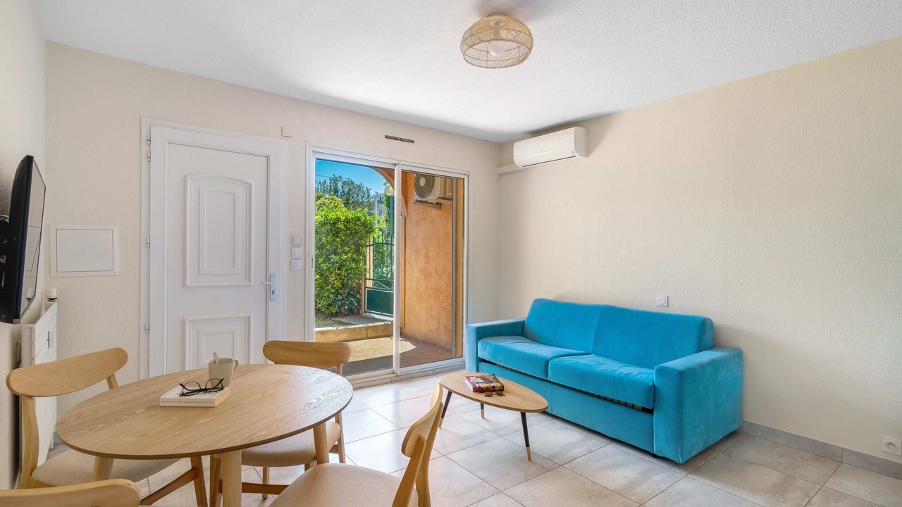 Photo of Bedroom in Golfe Juan