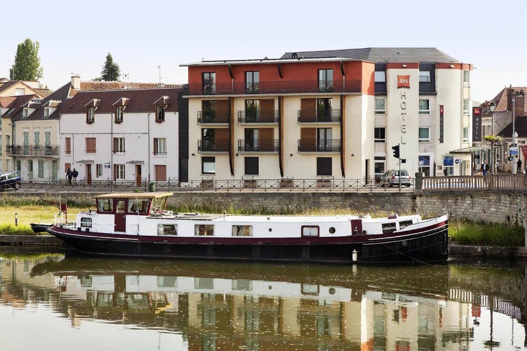 Photo of Others in Auxerre