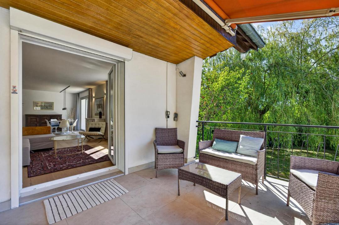 Photo of Patio Balcony in Saint-Genis-Pouilly