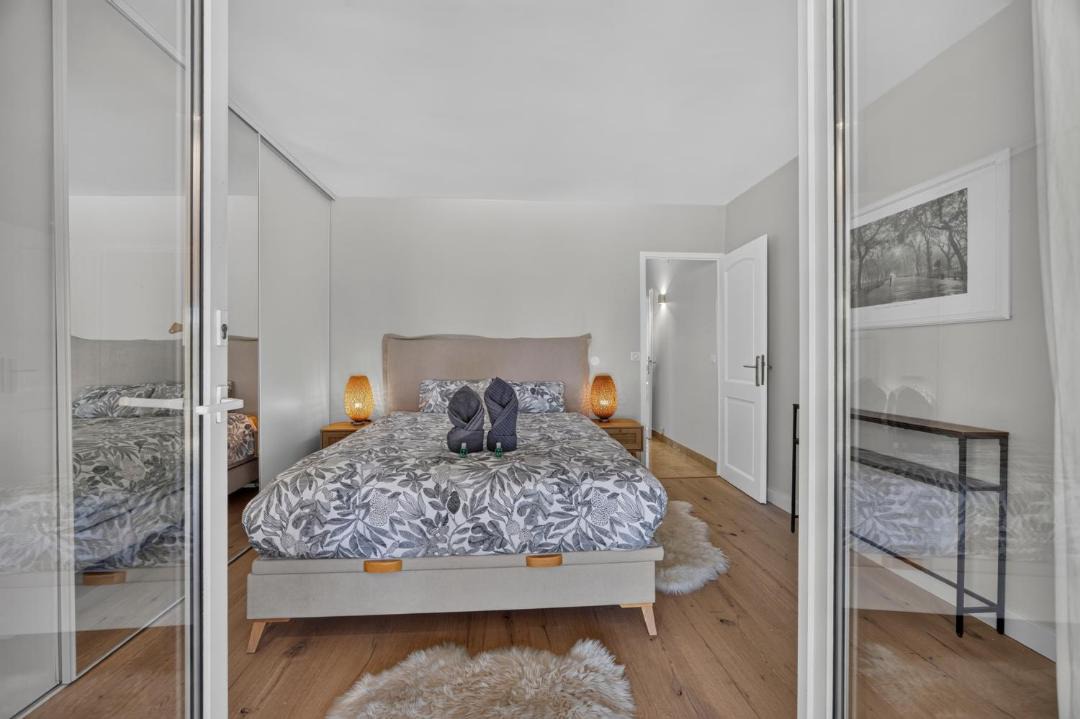 Photo of Bedroom in Saint-Genis-Pouilly