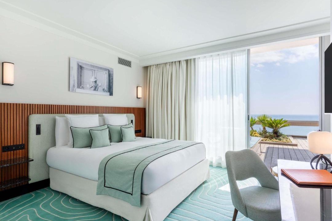Photo of Bedroom in Cannes City Centre