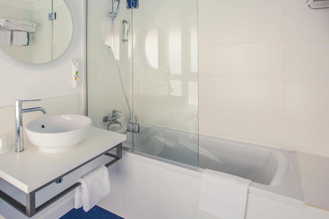 Photo of Bathroom in Le Mourillon
