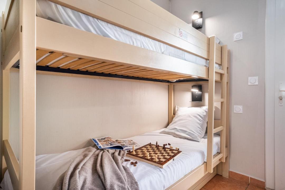 Photo of Bedroom in Mandelieu-La-Napoule