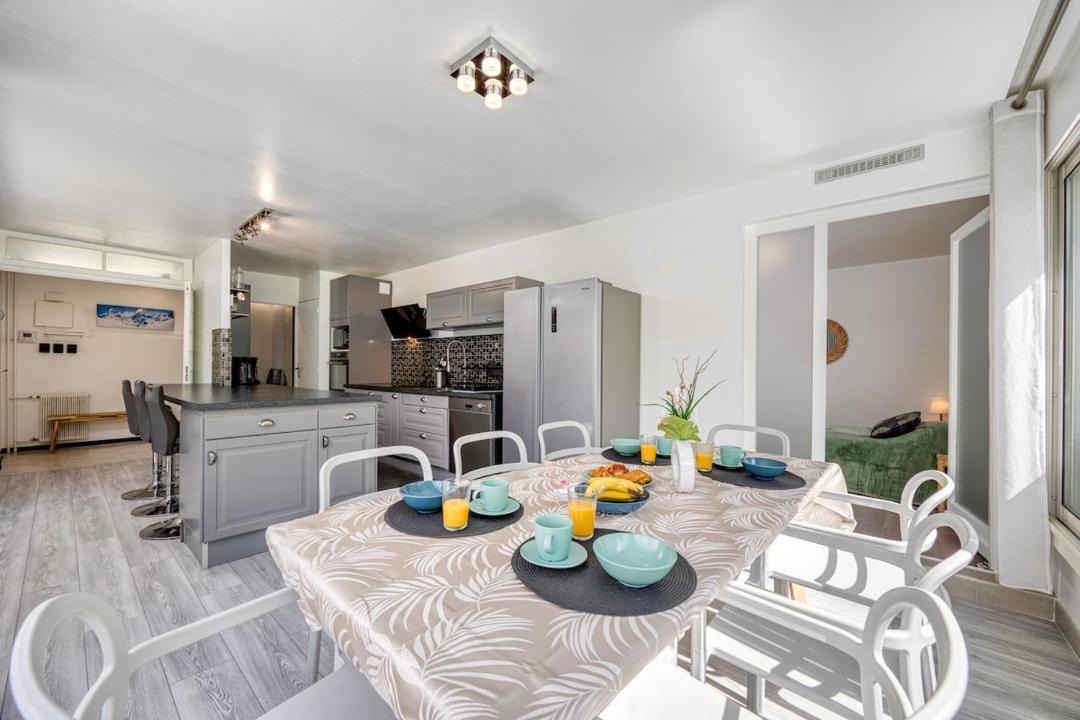 Photo of Kitchen in Saint-Genis-Pouilly