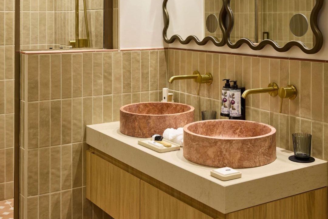 Photo of Bathroom in Couronne Urbaine