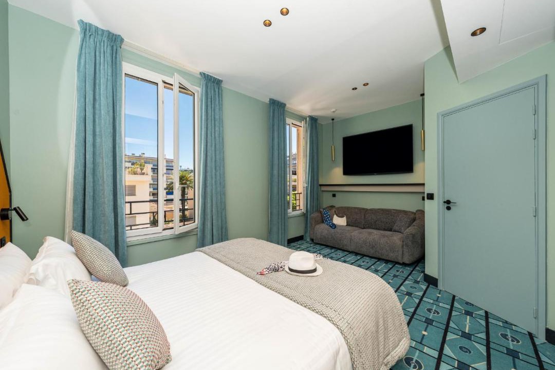 Photo of Bedroom in Juan-les-Pins