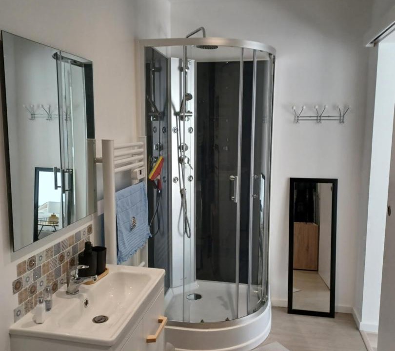 Photo of Bathroom in Port-des-Barques