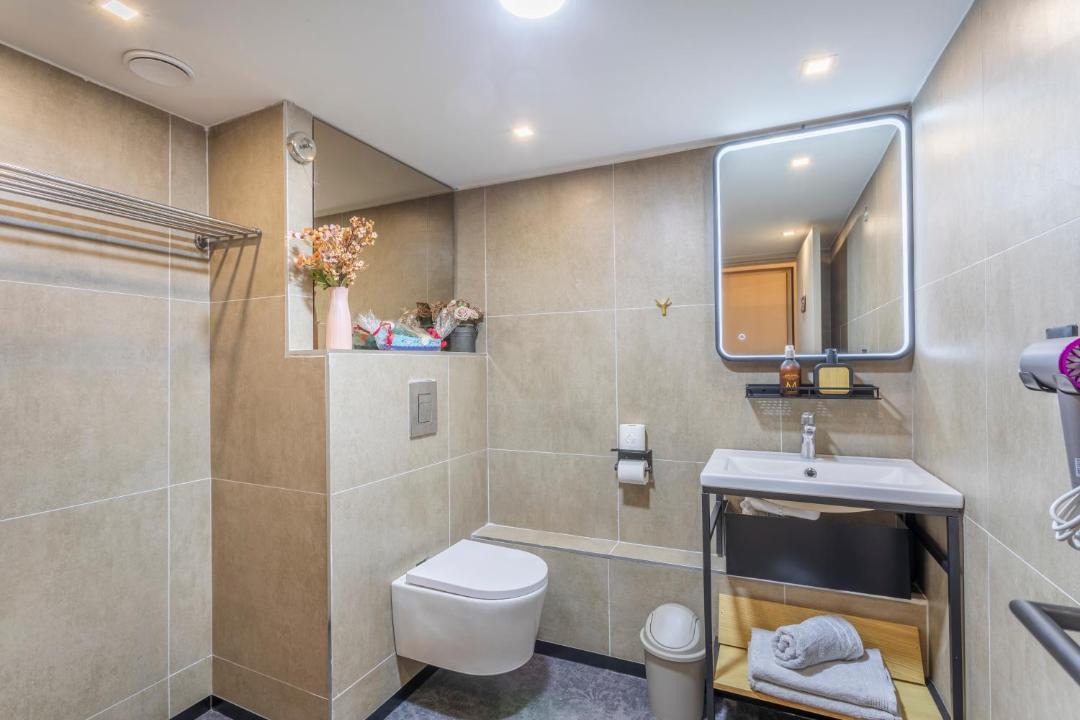 Photo of Bathroom in Palais de justice
