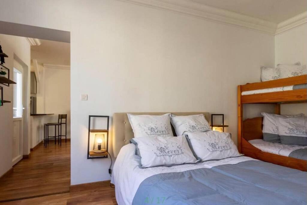 Photo of Bedroom in Nevers