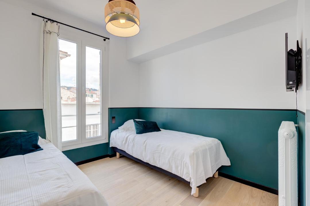 Photo of Bedroom in Cannes City Centre