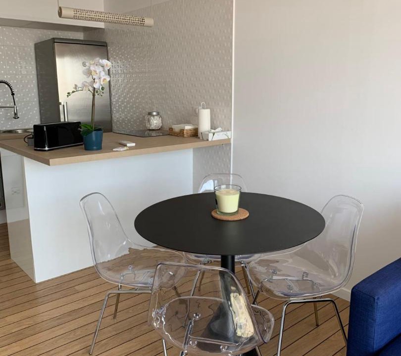 Photo of Livingroom in 8th Arrondissement