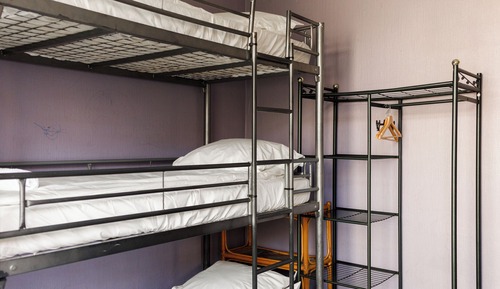 Economy Triple Room, 3 Twin Beds, Shared Bathroom, Courtyard View