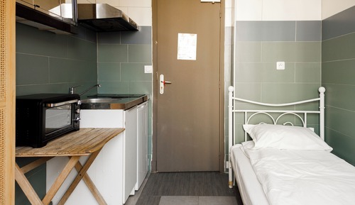 Economy Single Room, Shared Bathroom, City View